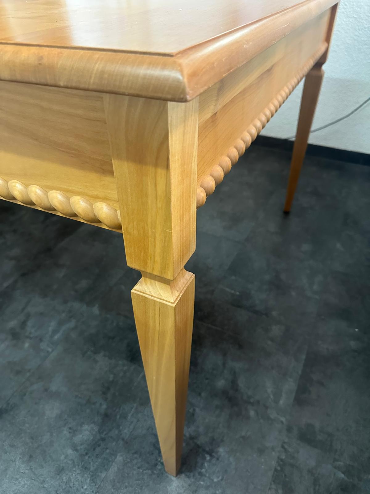 Schreibtisch Biedermeier.