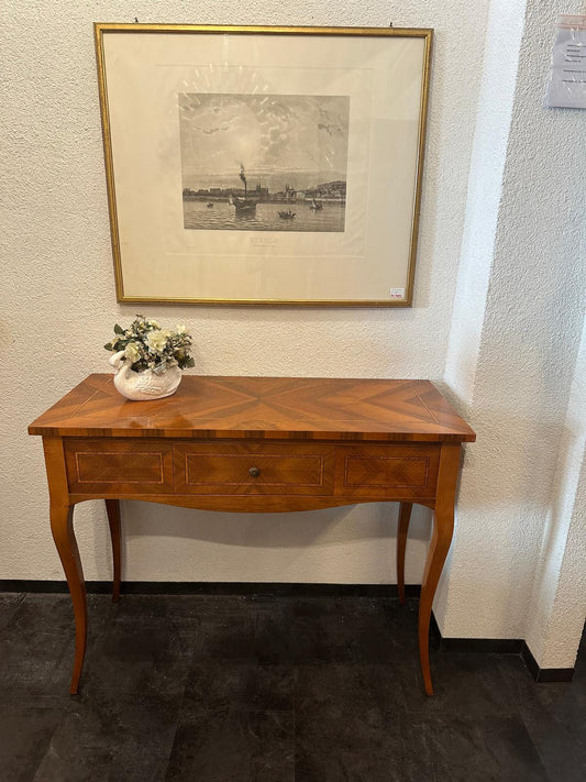 Holztisch mit Schubladenfach