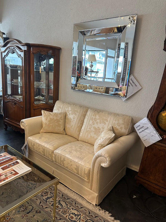 Classic white Sofa